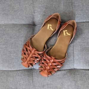Gorgeous Cognac Huarache Basket-Weave Strappy Flats Sandals